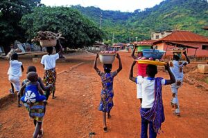 Article : Ces enfants qui travaillent tôt dans les rues de Kinshasa